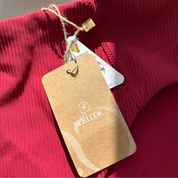 Berlook Women’s XL Bikini Set Wine Red Underwire Bikini Top Full Coverage Bottom - Picture 3 of 8